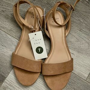 NEW Tan sandals